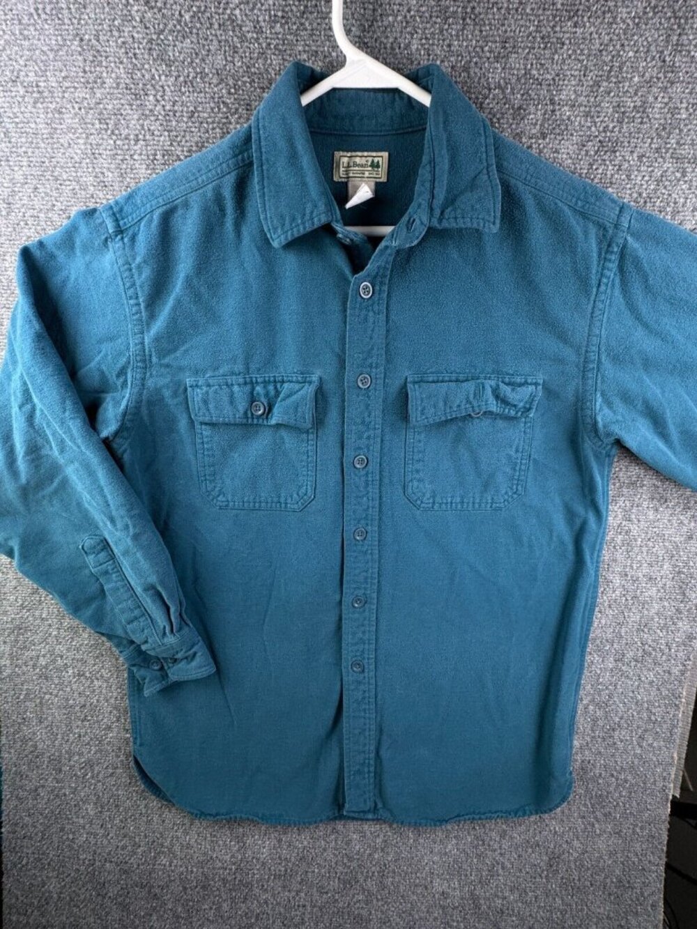 LL Bean Shirt Mens Medium Blue Heavy Flannel Long Sleeve Button Up Work Outdoors